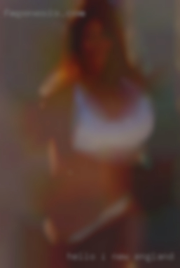 Hello I want to suck a New England dick I need now.